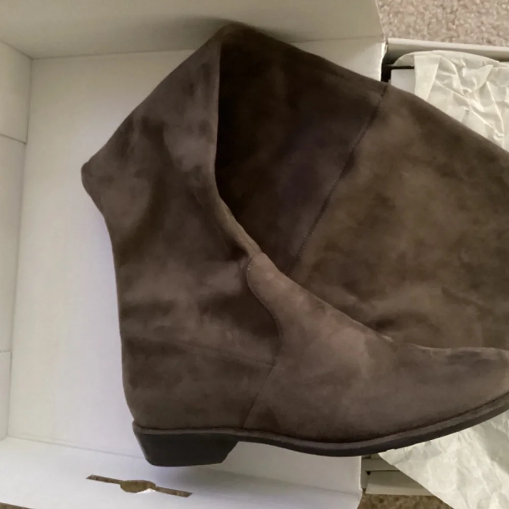 Marc Fisher OTK Boots NIB size 8